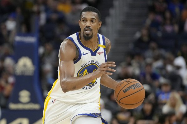 Phóng viên: Tôi hy vọng Lakers có thể ký hợp đồng với Melton hoặc Payton Jr. nhưng tôi lo lắng rằng 