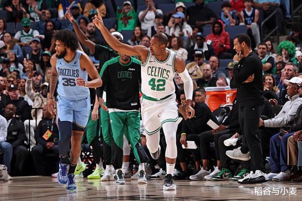 Nhận được lời hứa của một cựu Celtics bên trong cựu chiến binh, các Chiến binh đã củng cố thành công