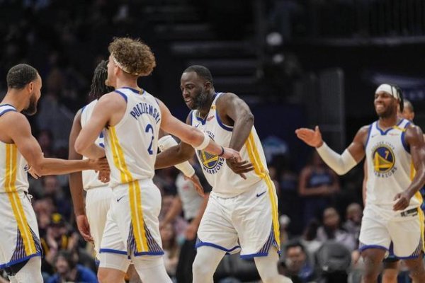 Tại sao Mavericks có thể giành chiến thắng trong loạt trận đấu với Lakers? Đội hình mạnh mẽ và có th